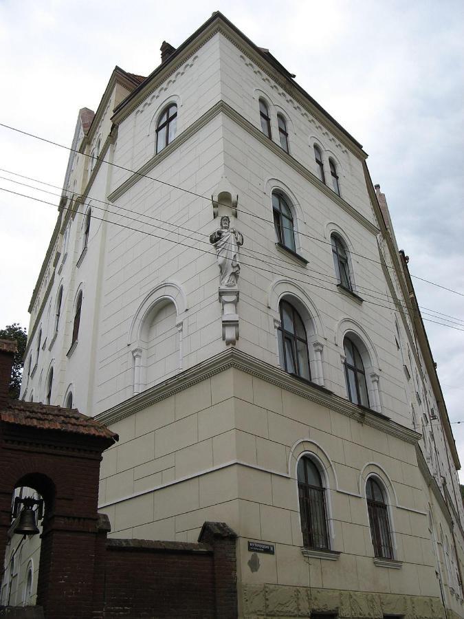 Вірменська 14 Центр Не Далеко Від Ж Д Вокзалу Звітні Документи Apartment Lviv Luaran gambar