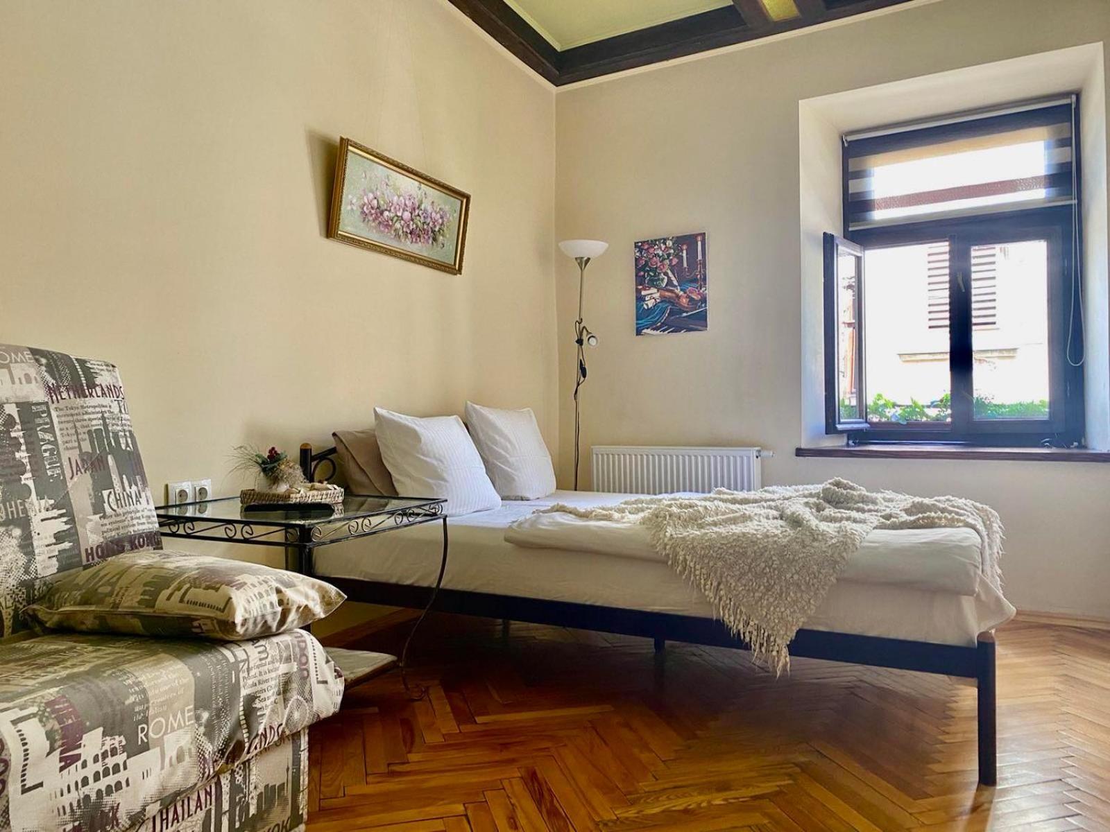 Вірменська 14 Центр Не Далеко Від Ж Д Вокзалу Звітні Документи Apartment Lviv Luaran gambar